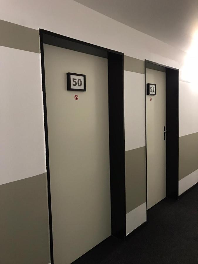 Hotel U. + Apartments มึลไฮม์ อันแดร์ รัวร์ ภายนอก รูปภาพ