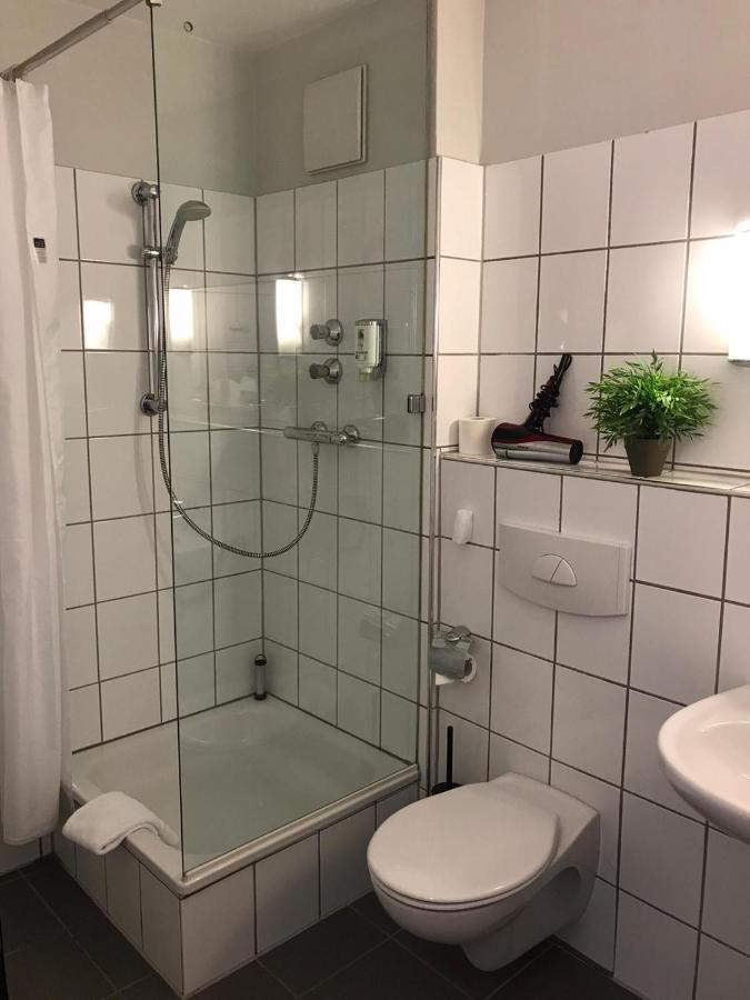 Hotel U. + Apartments มึลไฮม์ อันแดร์ รัวร์ ภายนอก รูปภาพ