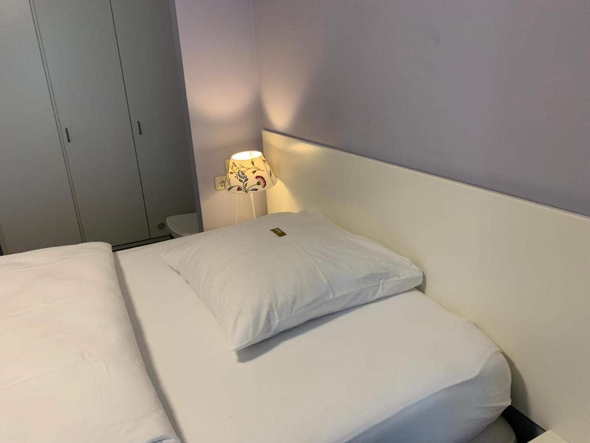 Hotel U. + Apartments มึลไฮม์ อันแดร์ รัวร์ ภายนอก รูปภาพ